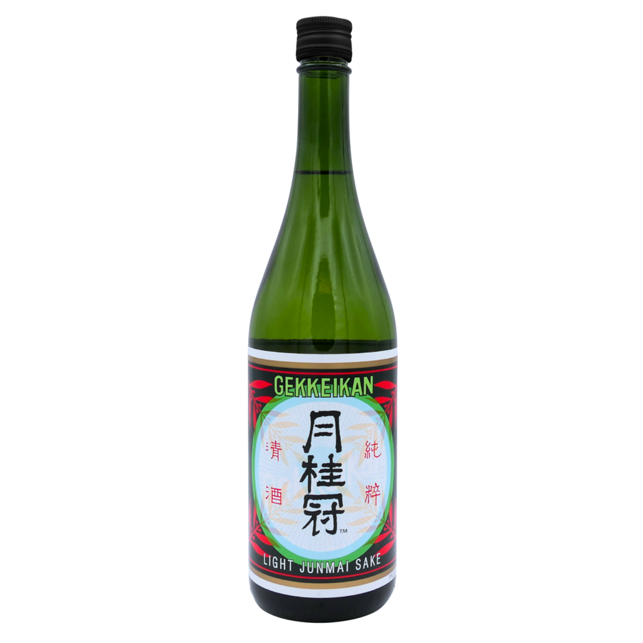 Gekkeikan Light Sake 750mL front label